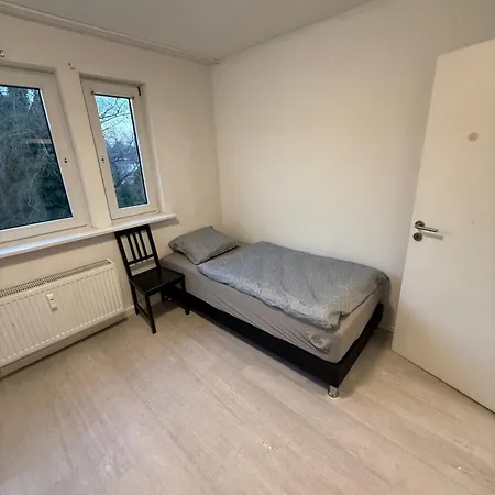 Hostel Monteurzimmer Schoelerpad 24h Self Check In Essen